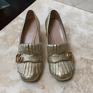Gucci Gold Loafers. Excellent condition-size 38